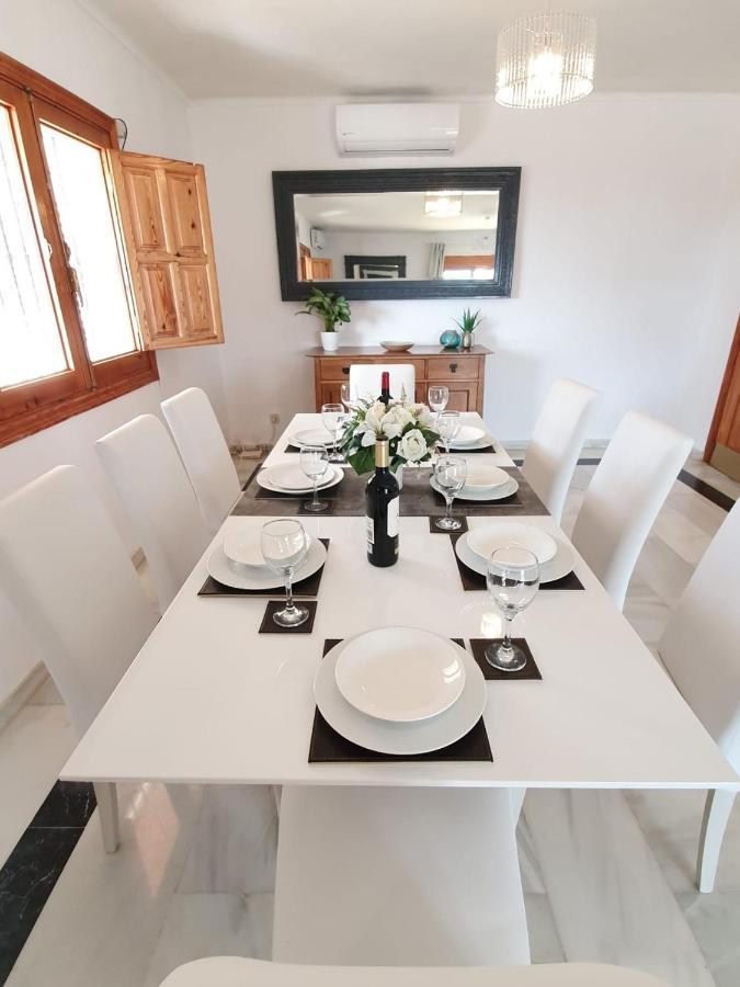 Beautiful 5 Bedroom Villa, Sea Views, Private Pool, Estepona Newly Refurbished Exteriér fotografie
