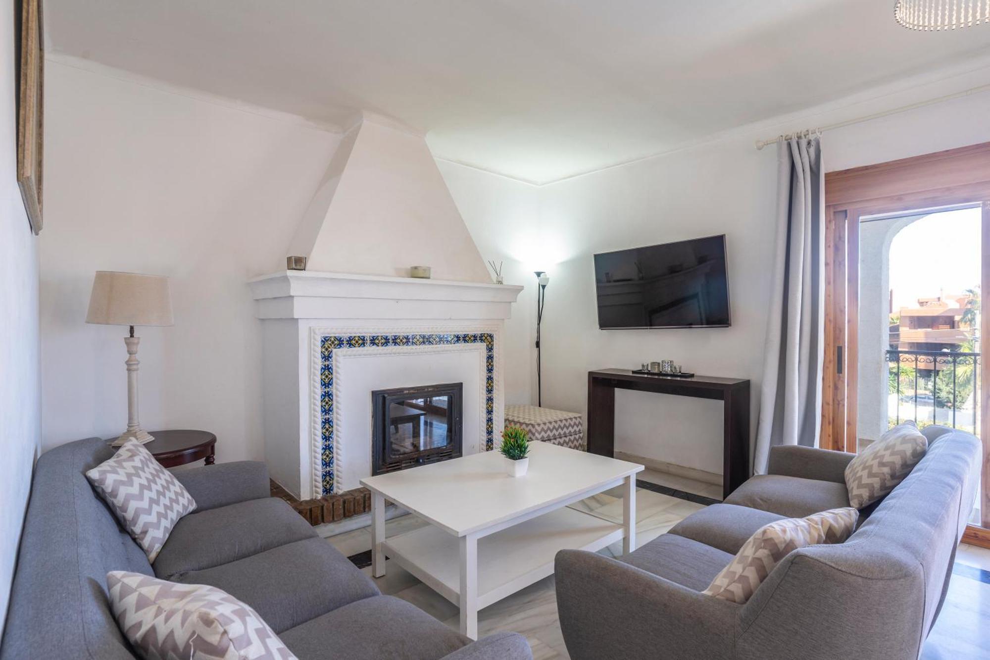 Beautiful 5 Bedroom Villa, Sea Views, Private Pool, Estepona Newly Refurbished Exteriér fotografie
