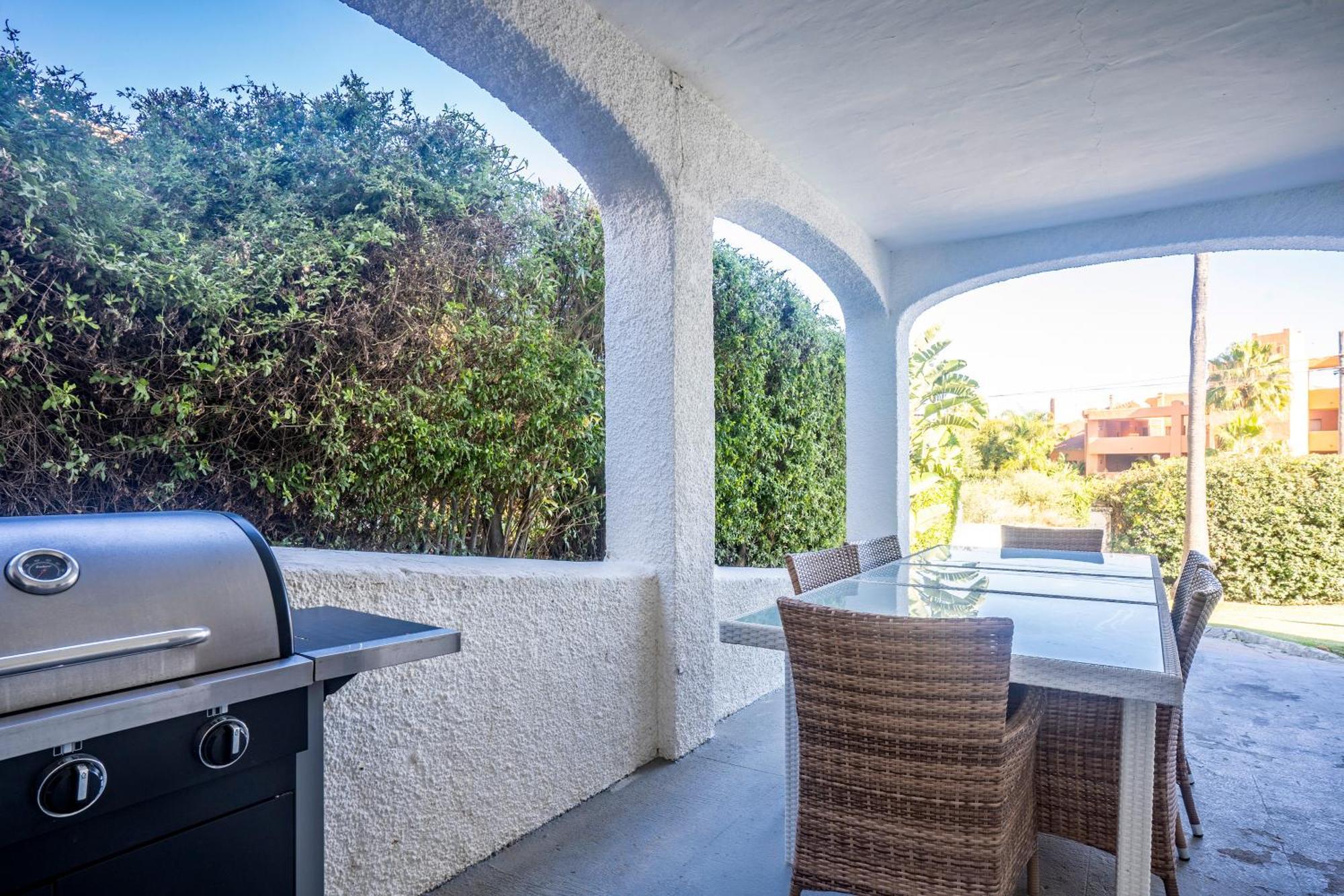 Beautiful 5 Bedroom Villa, Sea Views, Private Pool, Estepona Newly Refurbished Exteriér fotografie