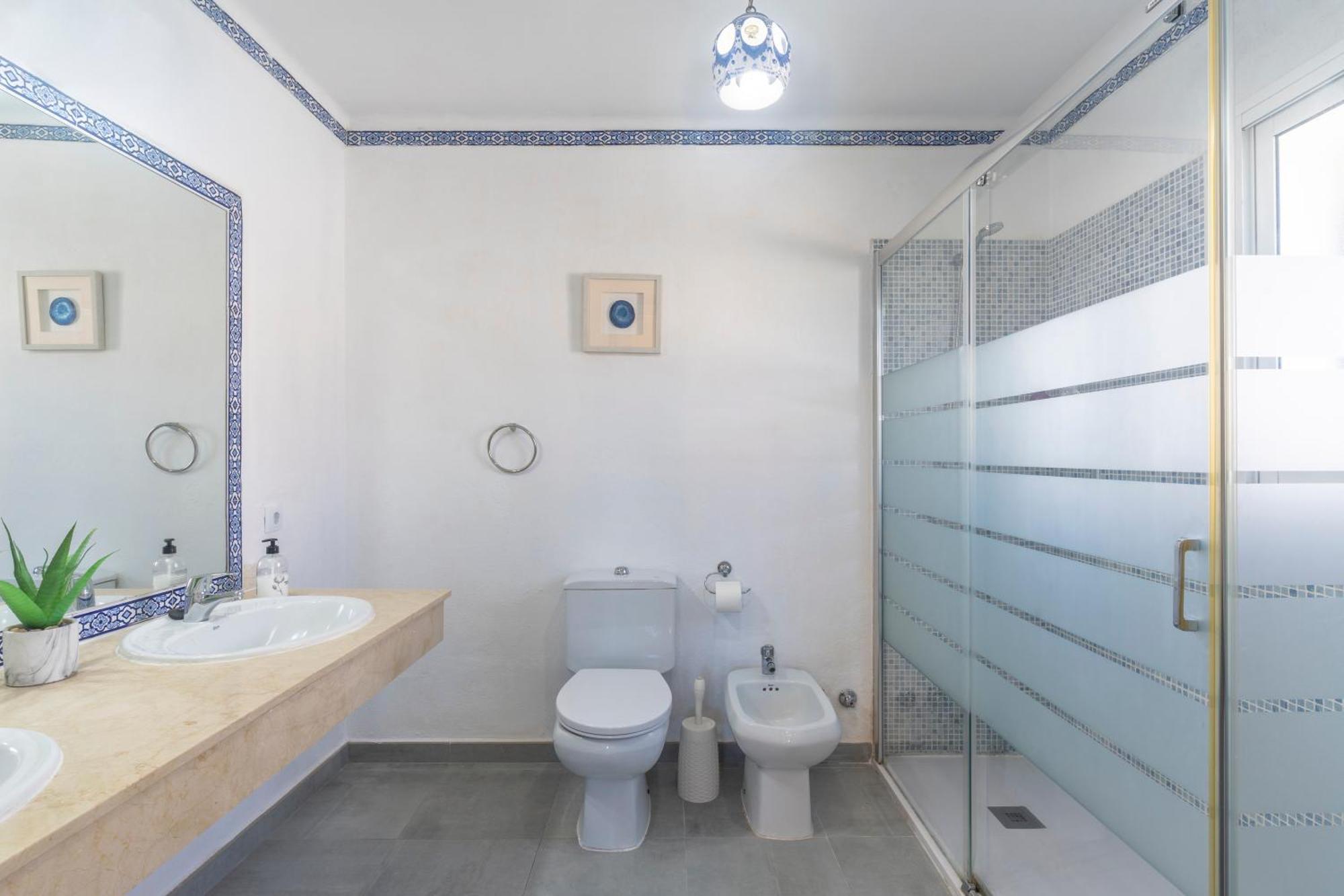 Beautiful 5 Bedroom Villa, Sea Views, Private Pool, Estepona Newly Refurbished Exteriér fotografie